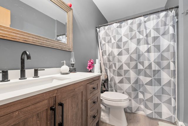 138 Azalea Circle 138, Romeoville, IL 60446