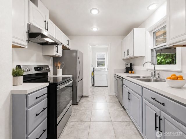 2227 Sidney Avenue, Port Orchard, WA 98366