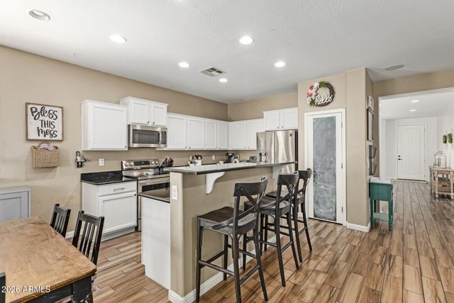 4730 S TWINLEAF Drive, Gilbert, AZ 85297