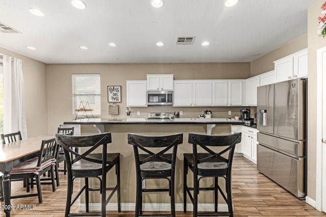 4730 S TWINLEAF Drive, Gilbert, AZ 85297