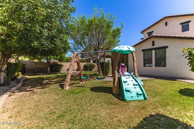 4730 S TWINLEAF Drive, Gilbert, AZ 85297