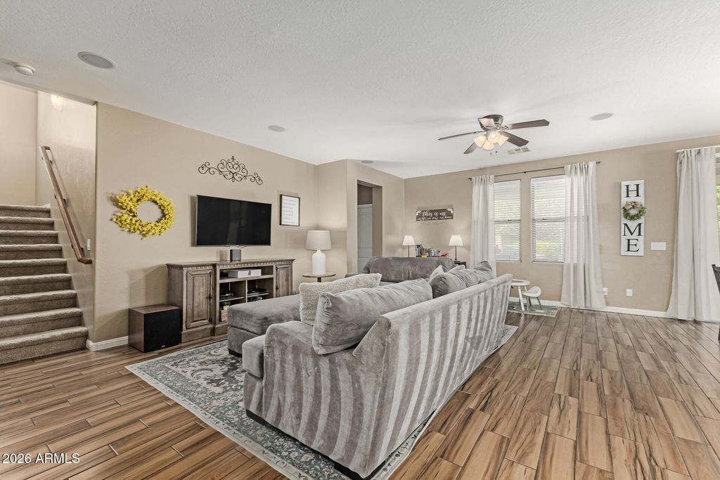 Image 12 of property listing at 4730 S TWINLEAF Drive, Gilbert, AZ 85297