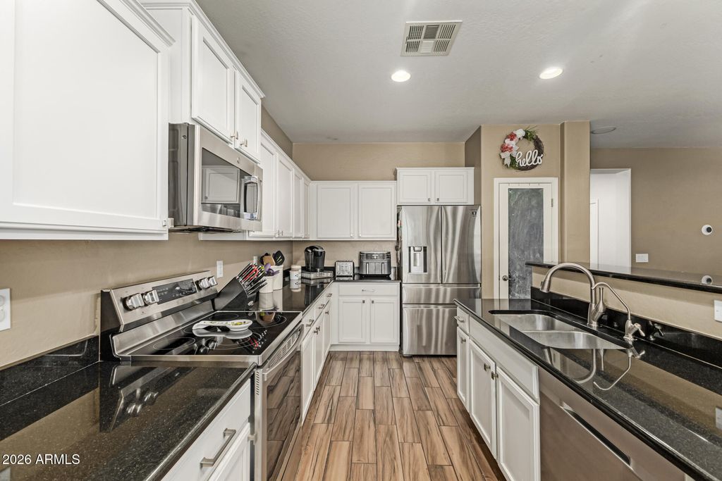 Image 21 of property listing at 4730 S TWINLEAF Drive, Gilbert, AZ 85297