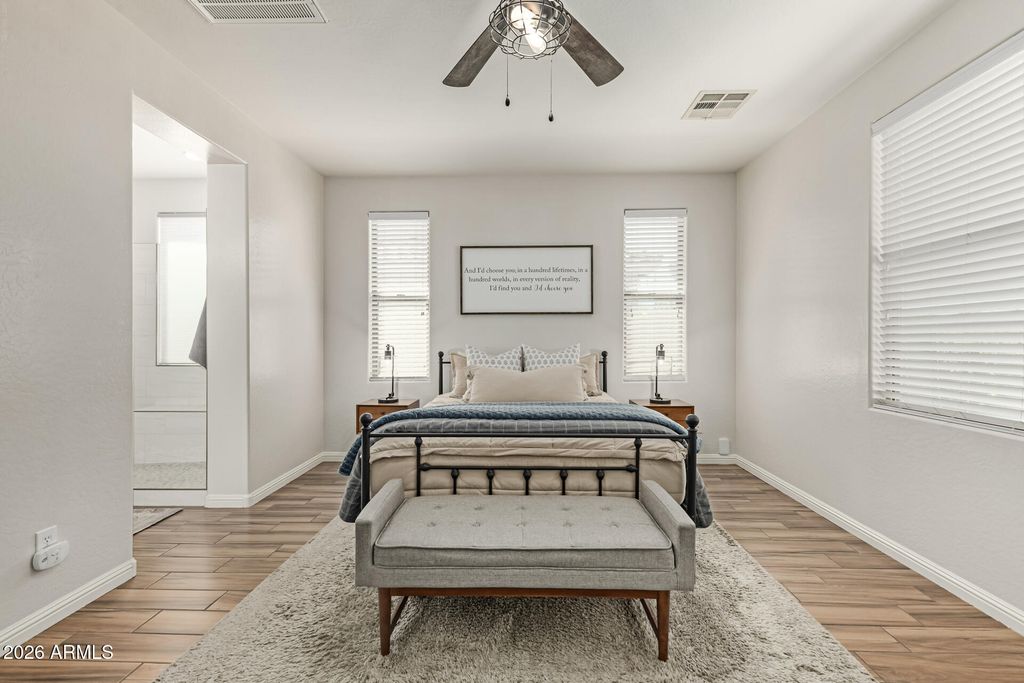 Image 27 of property listing at 4730 S TWINLEAF Drive, Gilbert, AZ 85297