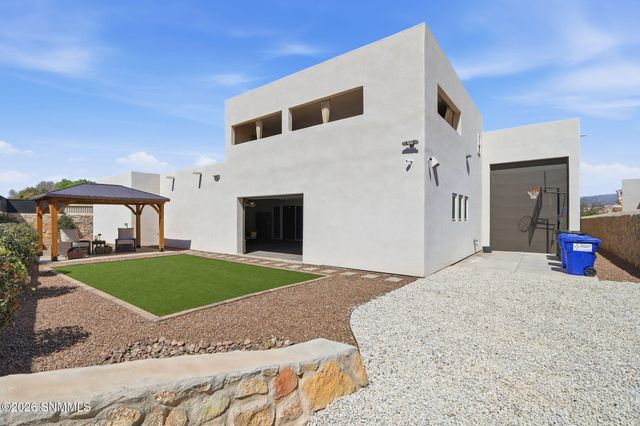 1832 Santanova Arc, Las Cruces, NM 88005