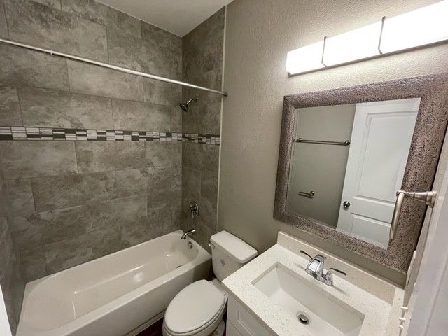 8008 Doreen Avenue, Fort Worth, TX 76116