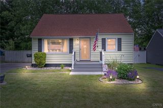 120 Gordon Road, Clay, NY 13212