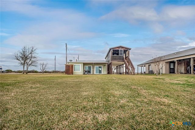 1067 N CR 307, Port Lavaca, TX 77979