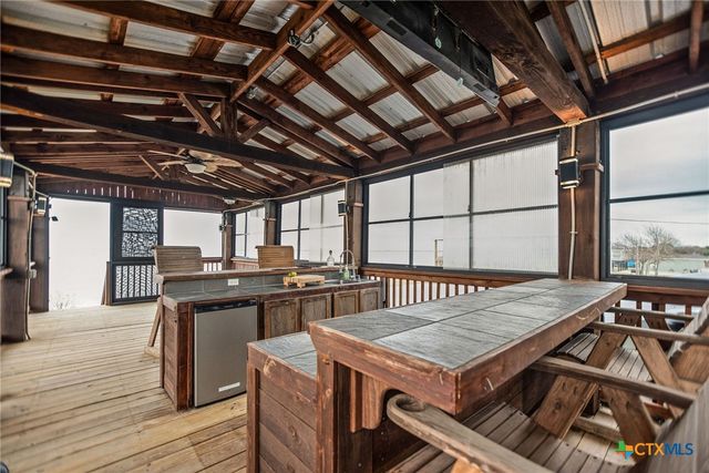 1067 N CR 307, Port Lavaca, TX 77979