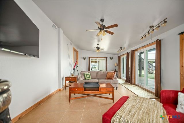 1067 N CR 307, Port Lavaca, TX 77979