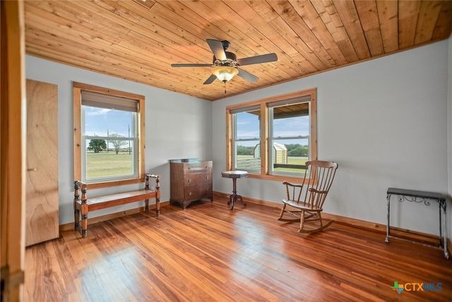 1067 N CR 307, Port Lavaca, TX 77979