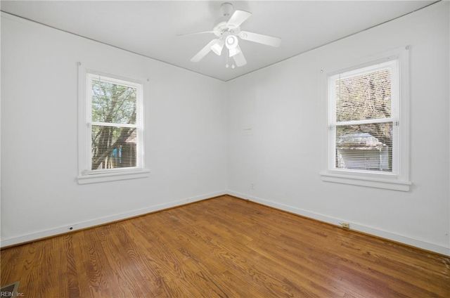 8119 Kenwood DR, Norfolk, VA 23518