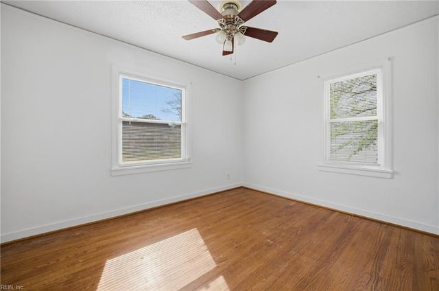 8119 Kenwood DR, Norfolk, VA 23518