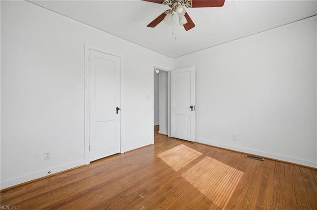 8119 Kenwood DR, Norfolk, VA 23518