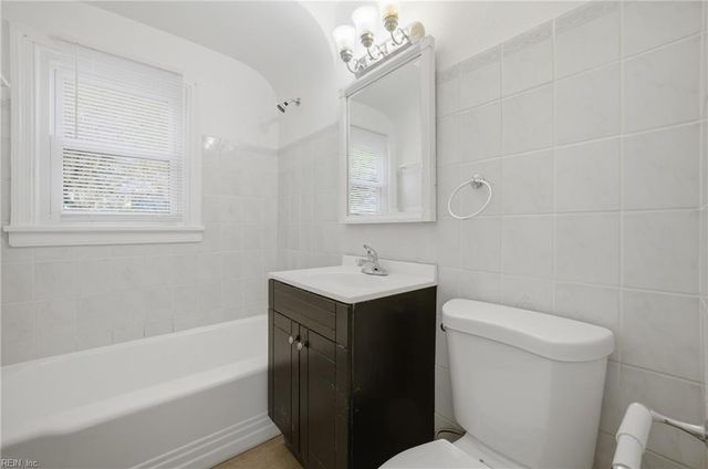 8119 Kenwood DR, Norfolk, VA 23518