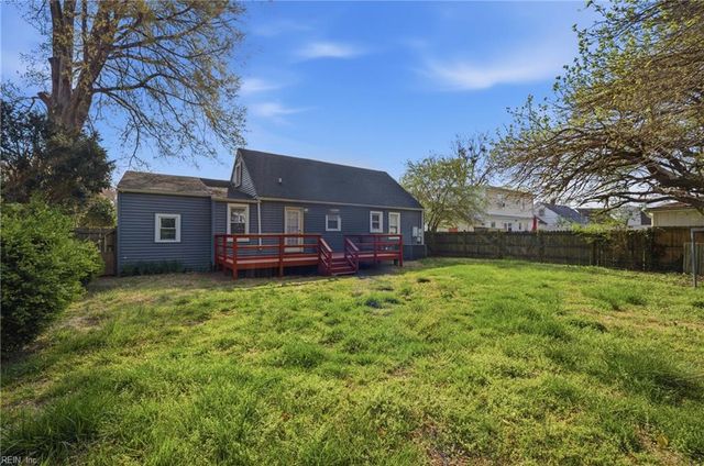 8119 Kenwood DR, Norfolk, VA 23518