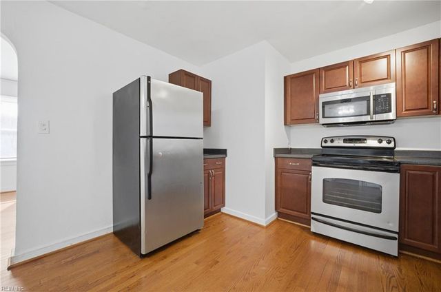 8119 Kenwood DR, Norfolk, VA 23518