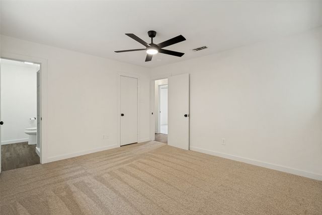 1907 Armstrong Street, Cleburne, TX 76033