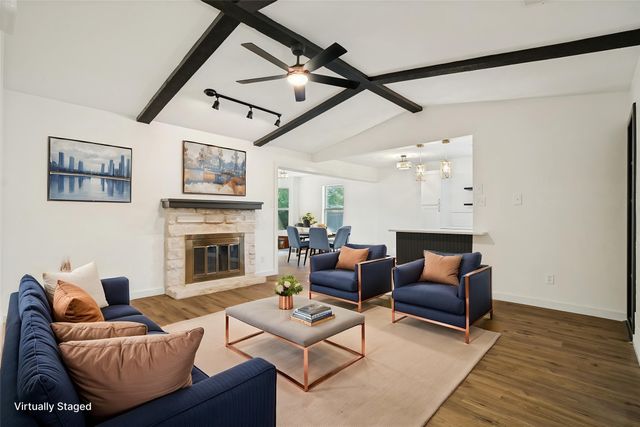 1907 Armstrong Street, Cleburne, TX 76033