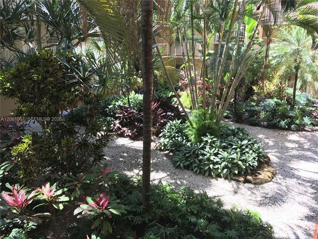 13100 SW 92nd Ave A-316, Miami, FL 33176