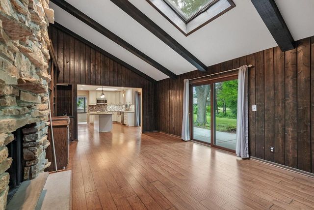 3665 Shadybrook PLACE, Brookfield, WI 53005