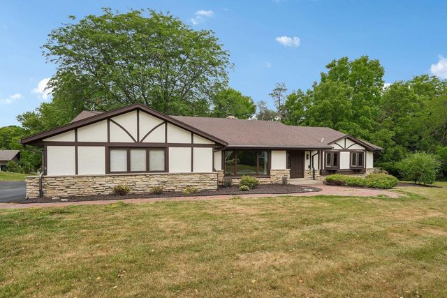 3665 Shadybrook PLACE, Brookfield, WI 53005