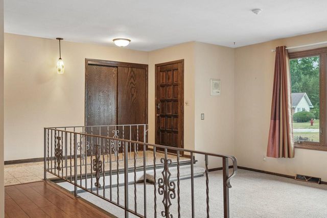 3665 Shadybrook PLACE, Brookfield, WI 53005