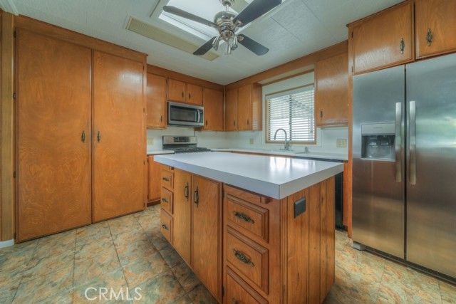 38023 Via Vela, Murrieta, CA 92563
