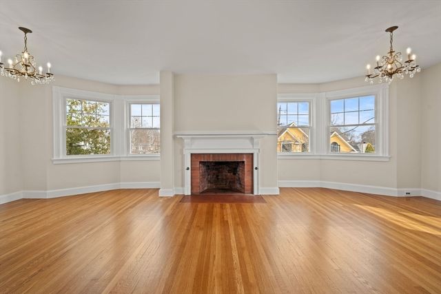 60 Powder House Rd, Medford, MA 02155
