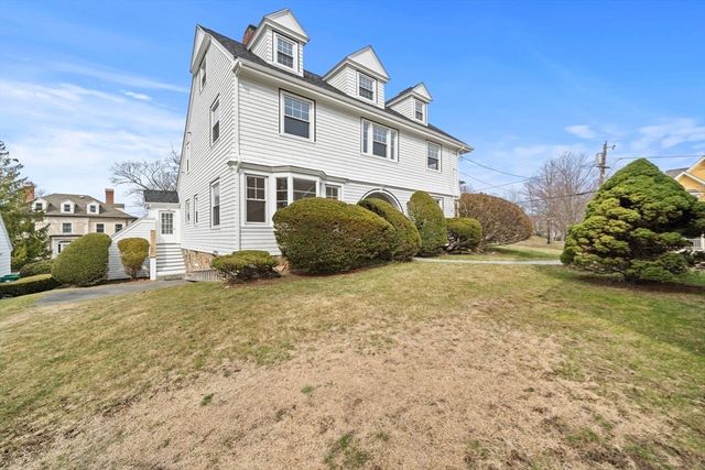 60 Powder House Rd, Medford, MA 02155