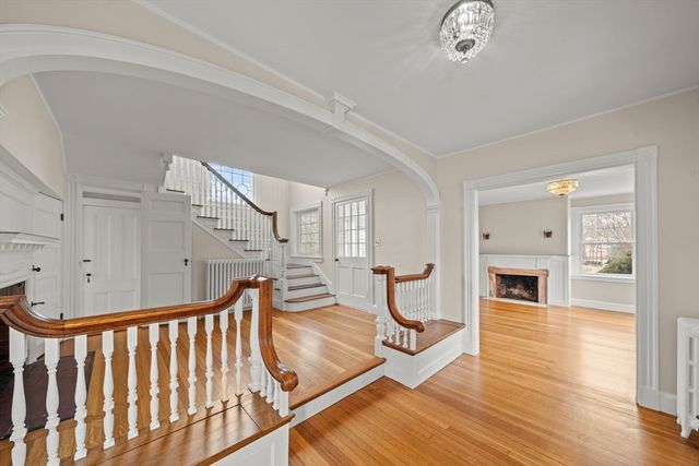 60 Powder House Rd, Medford, MA 02155
