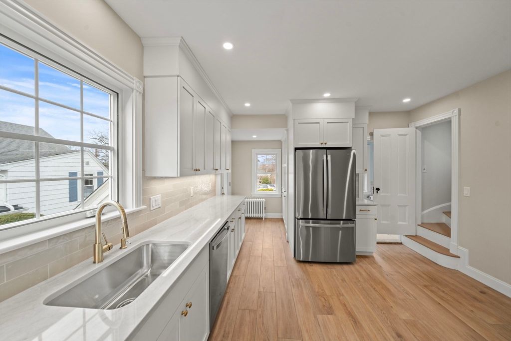 60 Powder House Rd, Medford, MA 02155