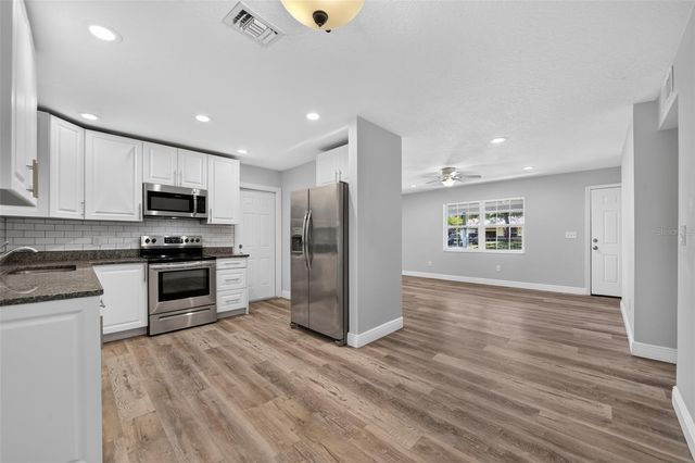 5825 LULLABY LANE, Orlando, FL 32810