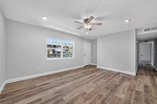 5825 LULLABY LANE, Orlando, FL 32810