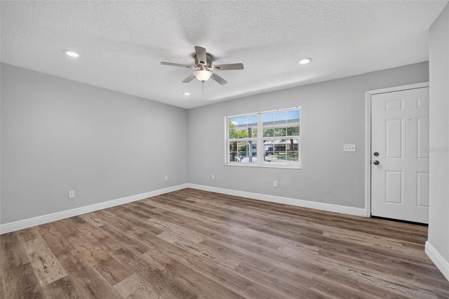 5825 LULLABY LANE, Orlando, FL 32810