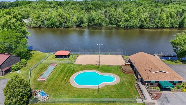 369 Cameco Circle, Salina, NY 13090