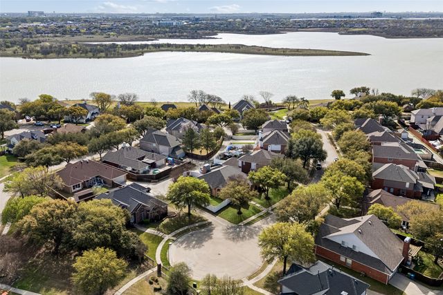 5912 Osprey Court, The Colony, TX 75056