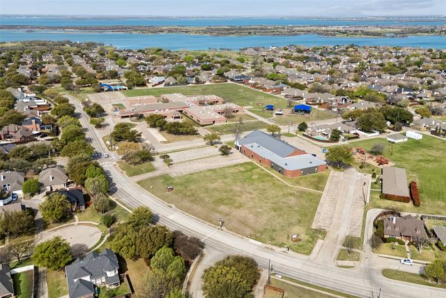 5912 Osprey Court, The Colony, TX 75056