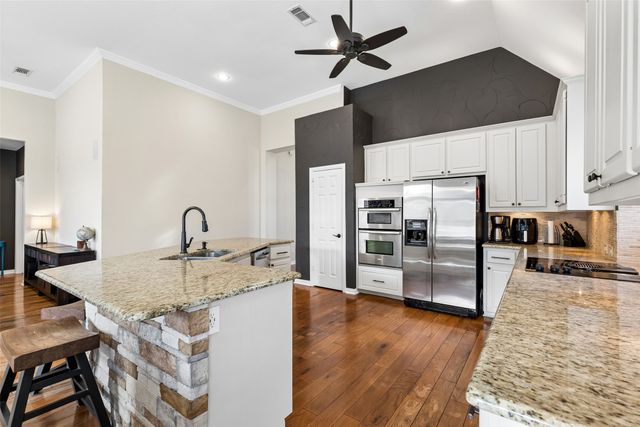 5912 Osprey Court, The Colony, TX 75056