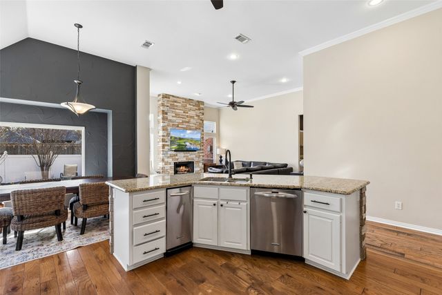 5912 Osprey Court, The Colony, TX 75056