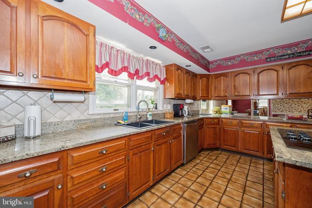 8953 GUE RD, Damascus, MD 20872