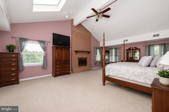 8953 GUE RD, Damascus, MD 20872