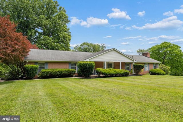 8953 GUE RD, Damascus, MD 20872
