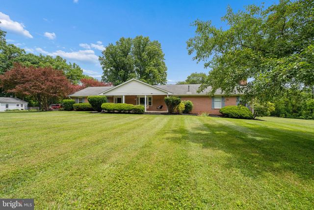 8953 GUE RD, Damascus, MD 20872