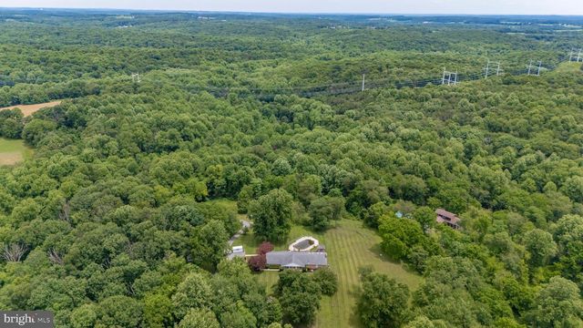8953 GUE RD, Damascus, MD 20872