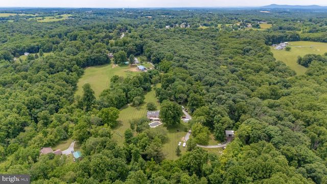 8953 GUE RD, Damascus, MD 20872