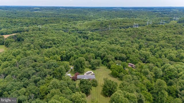 8953 GUE RD, Damascus, MD 20872