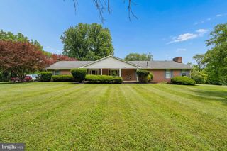 8953 GUE RD, Damascus, MD 20872