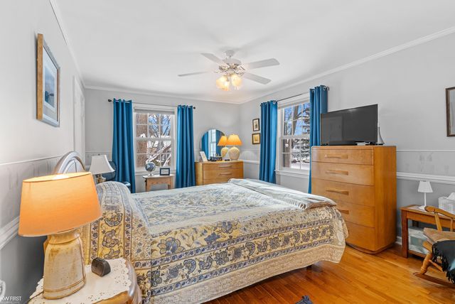 11829 Stuart Street, Grand Blanc, MI 48439