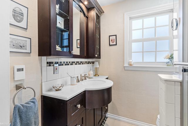 11829 Stuart Street, Grand Blanc, MI 48439